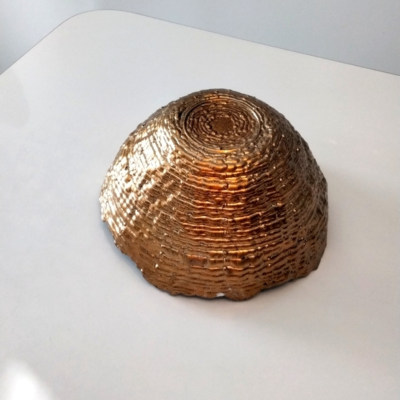 Gold metallic basket glass bowl 10 1/2" across top - Picture 4 of 5